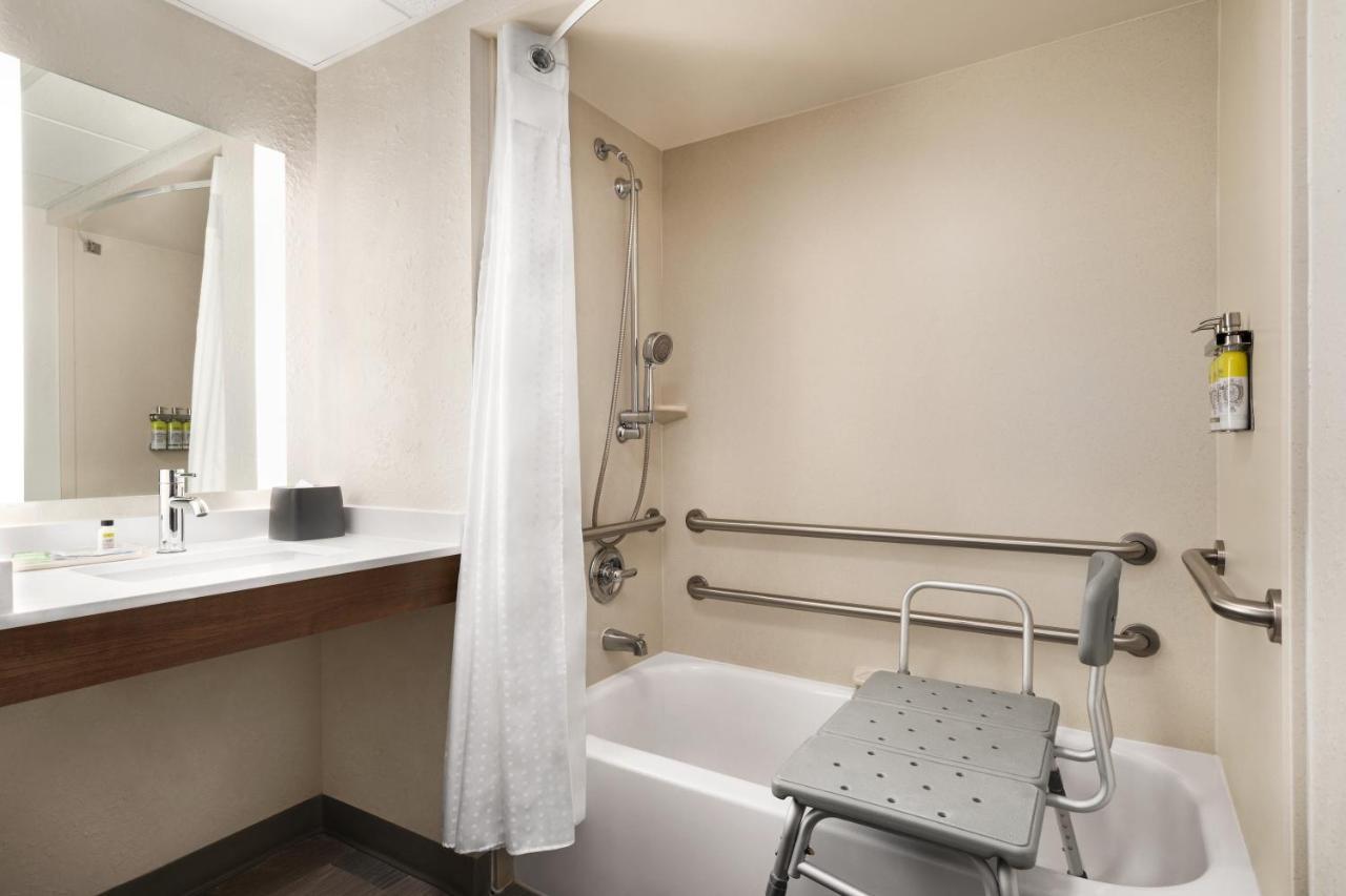 Holiday Inn Florence By Ihg Ngoại thất bức ảnh
